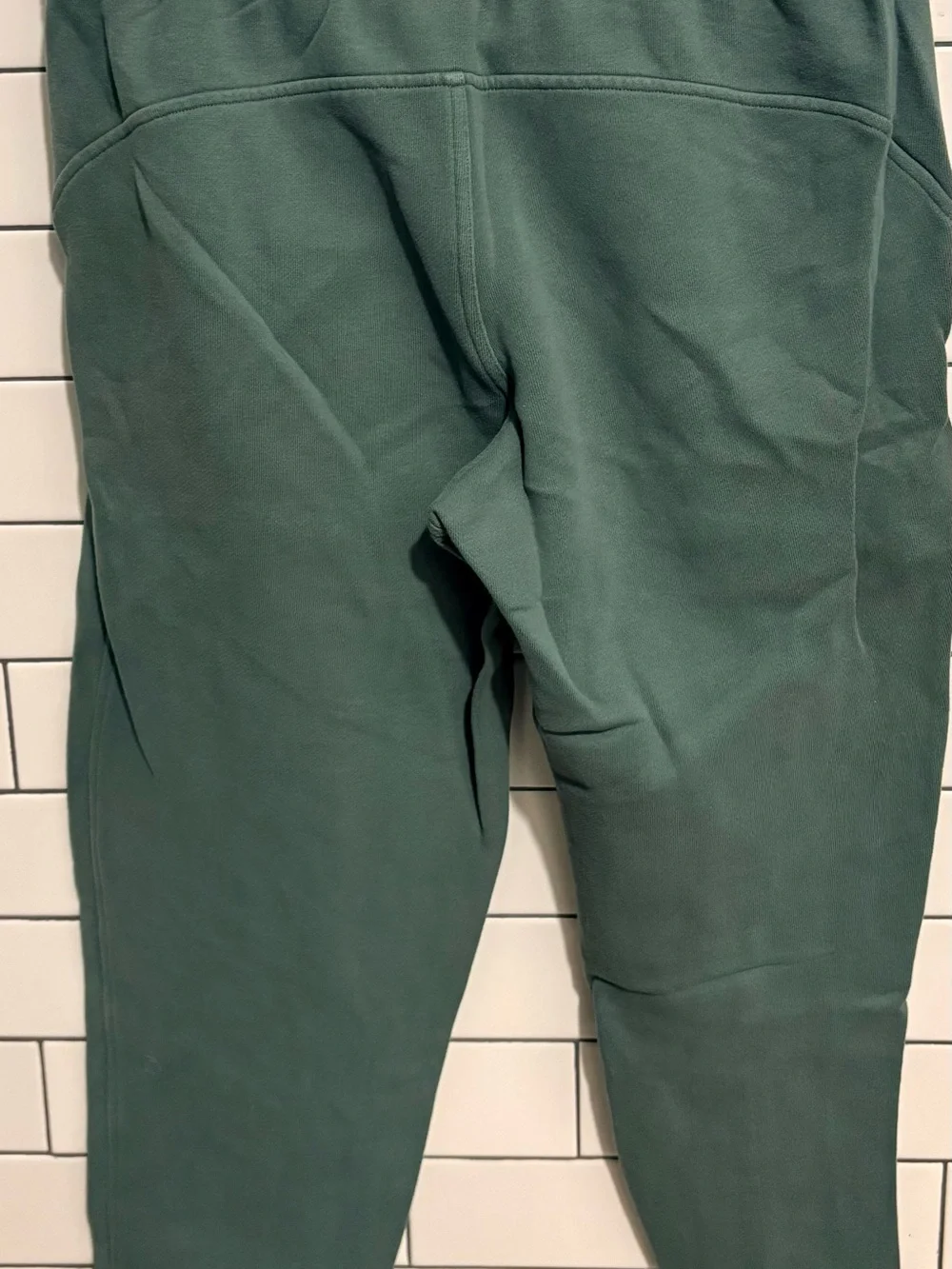 Lululemon Scuba High-Rise Jogger Medium Forest Green 8